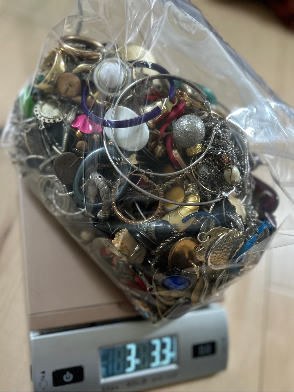 3.33 Pounds Of Estate Jewelry Vintage/Y2K/Modern Random Assorted